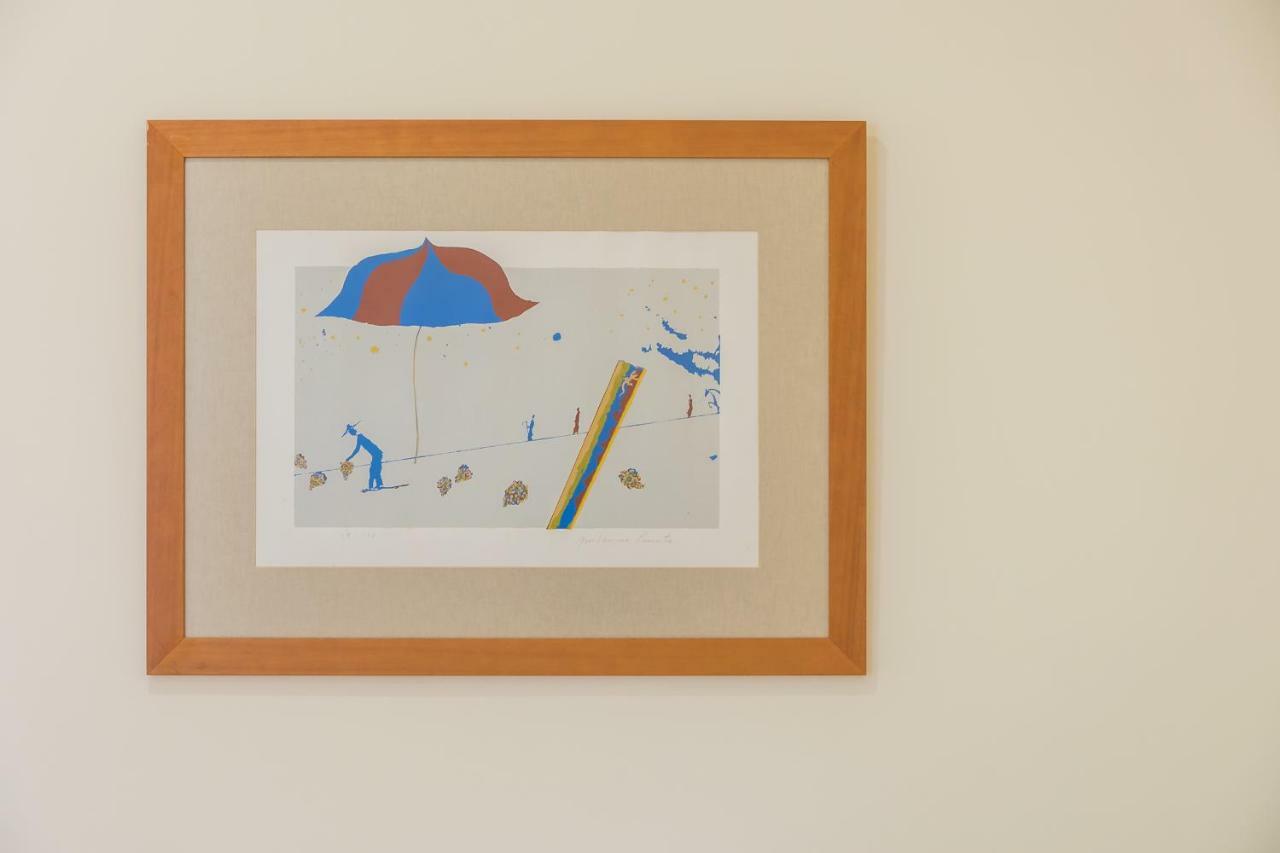 Apartamento A Francos Artist Painting *