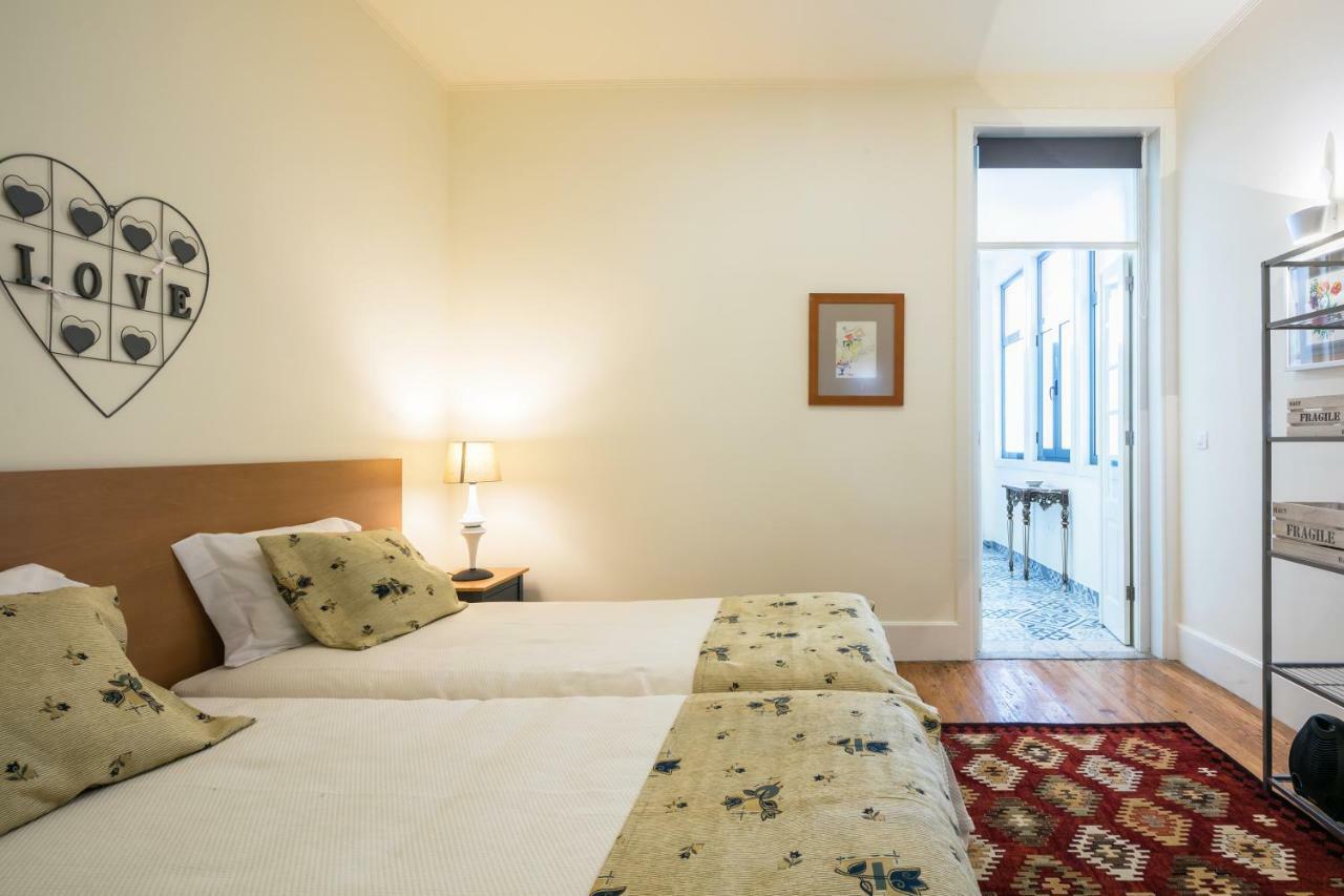 Apartamento A Francos Artist Painting Porto